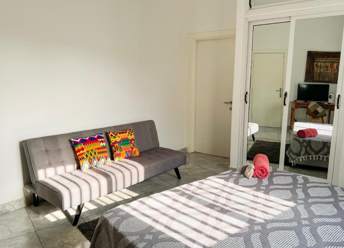 Francesca Guest House Дакар Екстериор снимка