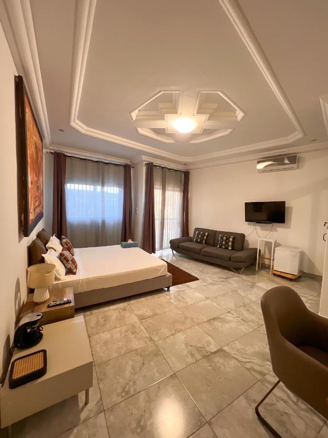 Francesca Guest House Дакар Екстериор снимка